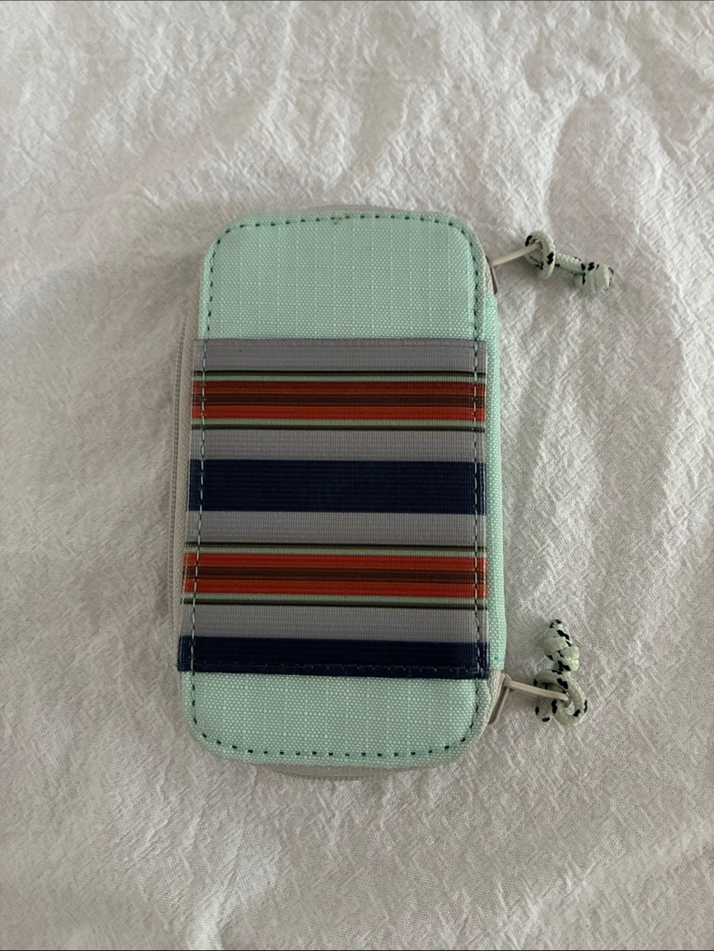 Chums Reversi Wallet - Picture 3 of 5